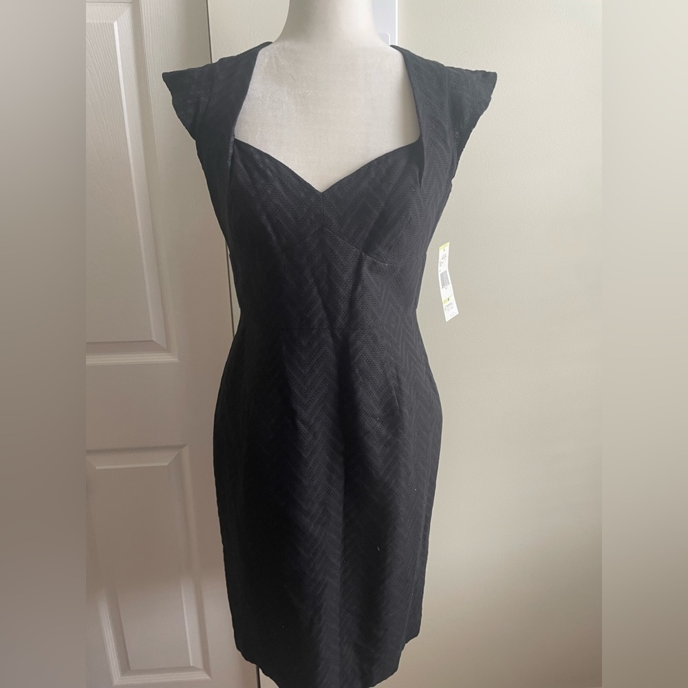 Jones New York Body-con Black Dress